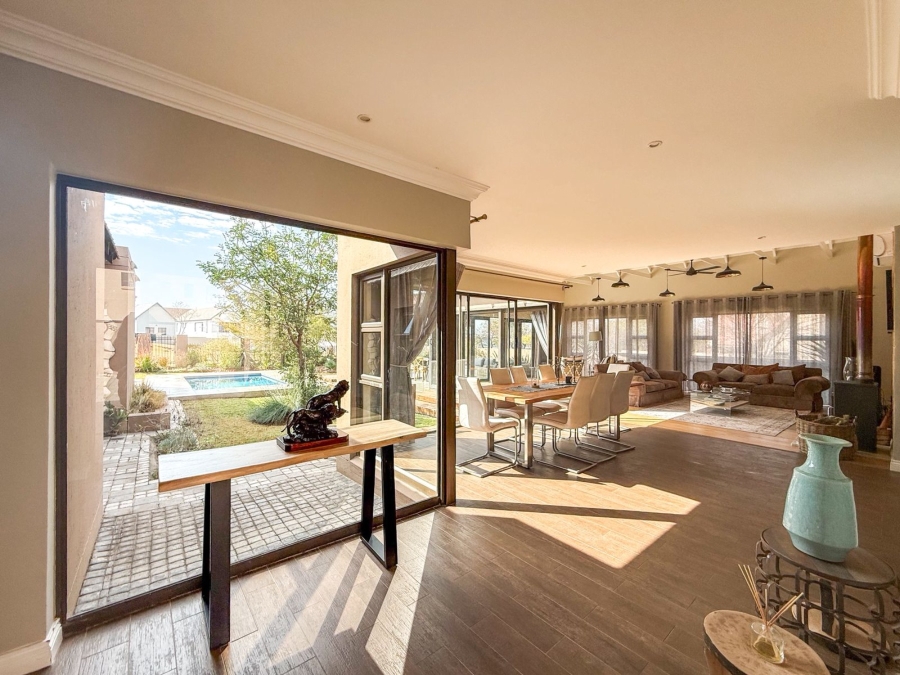 To Let 3 Bedroom Property for Rent in Kosmos North West